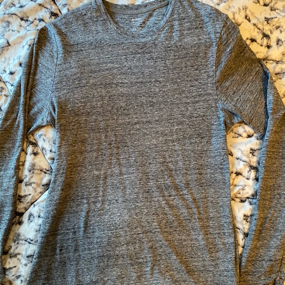 SOLD⚠️ Old Navy top 🤍